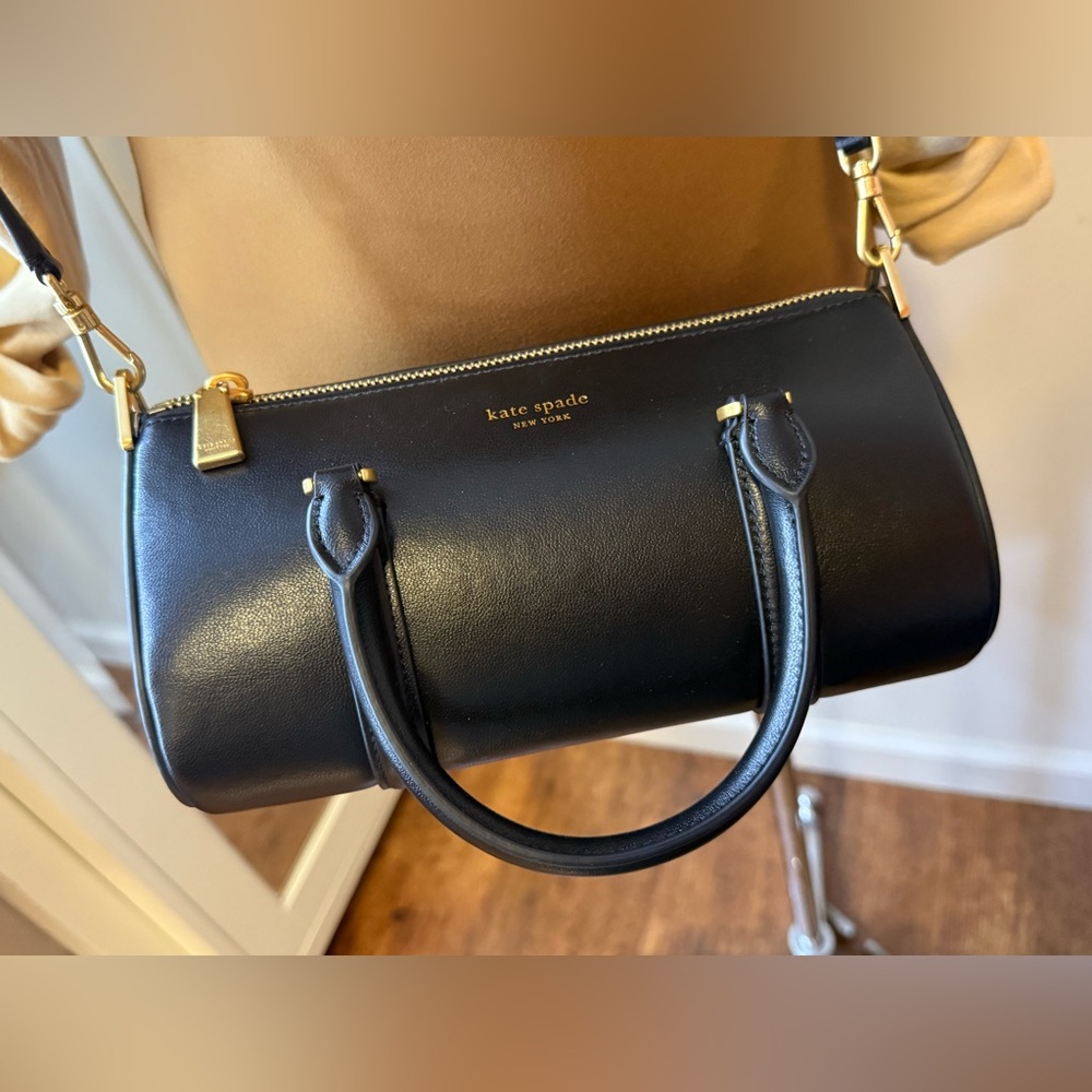 NWT kate spade new york Women's Spade Icon Fine Grain Leather Small Barrel Bag